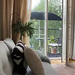 Garden Apartment, Helsinki - Airport 万塔