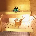 Garden Apartment, Helsinki - Airport Apartamento