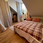 Garden Apartment, Helsinki - Airport 아파트 반타