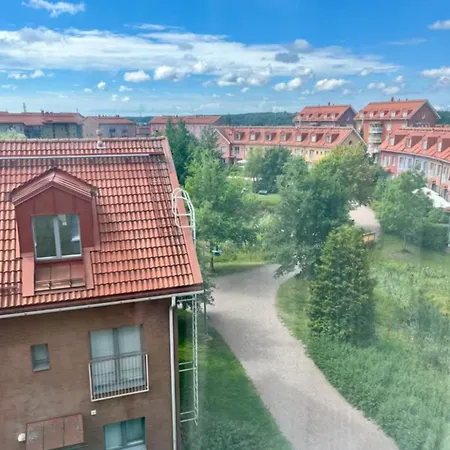 Garden Apartment, Helsinki - Airport * 万塔