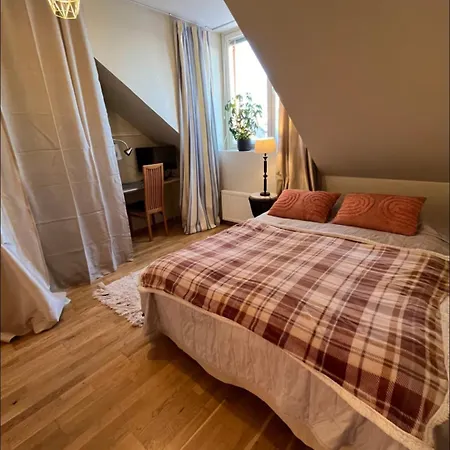 Garden Apartment, Helsinki - Airport 公寓 万塔